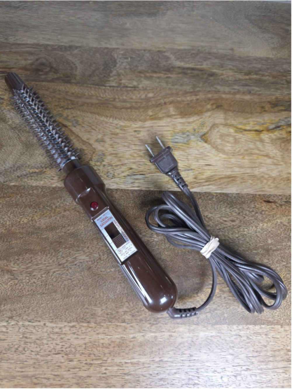Vintage Vidal Sassoon VS 111 Electric Heated Curling Styling Brush Brown 24W